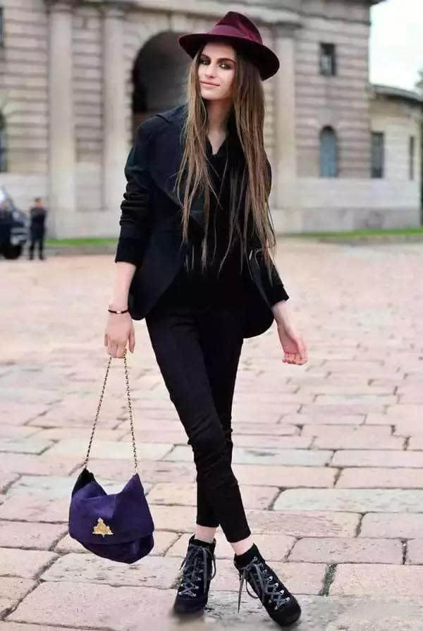 皮包怎么拿好看又时尚 女人你真的知道拿包包吗